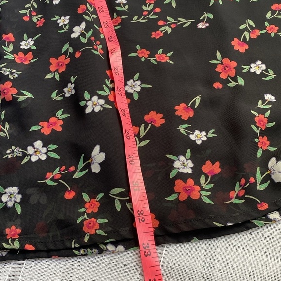 Love Tree floral shift dress with cold shoulders. - Picture 9 of 12